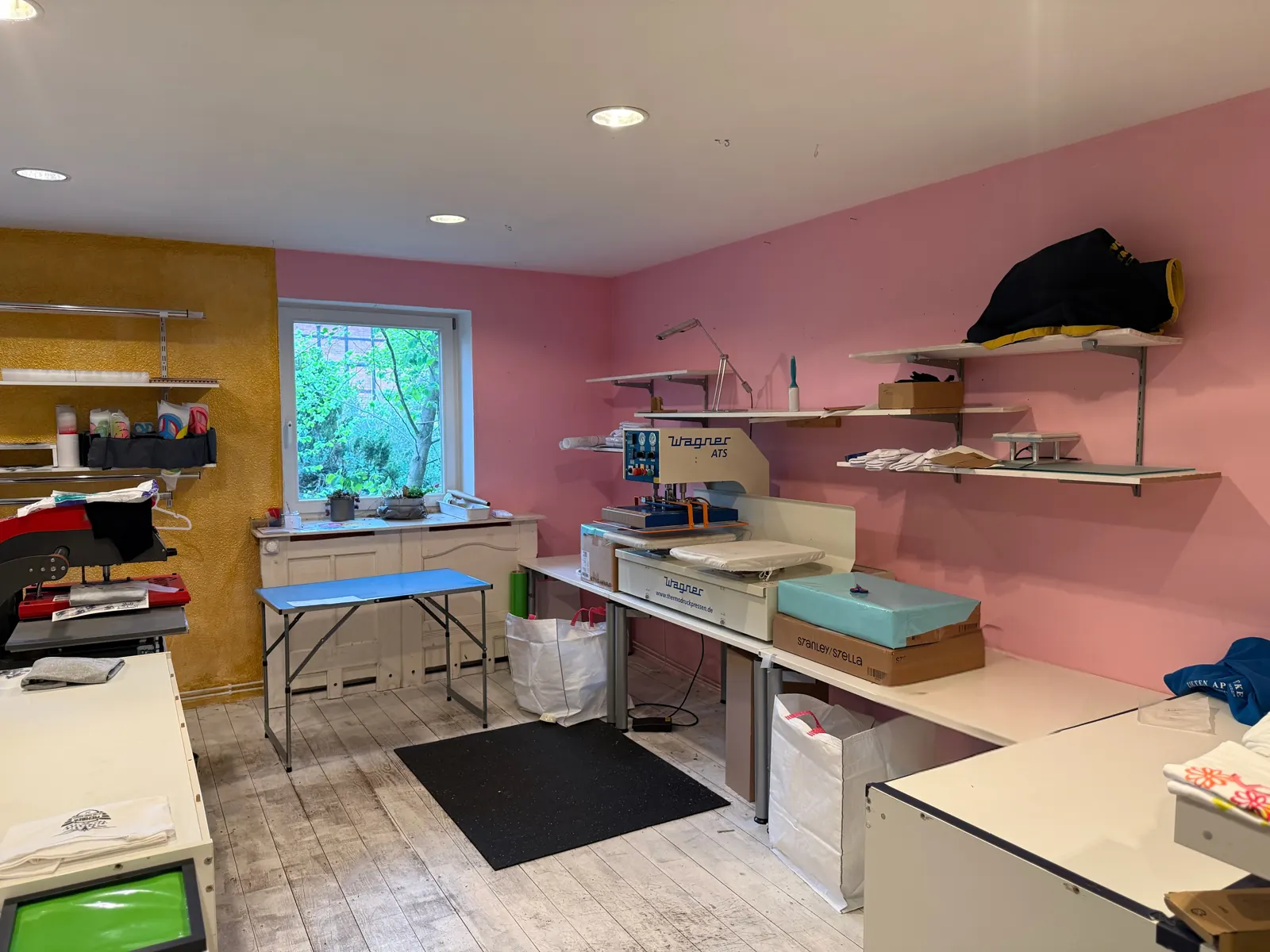 Wagner ATS im DTF Factory Showroom für persönliche Vorführungen